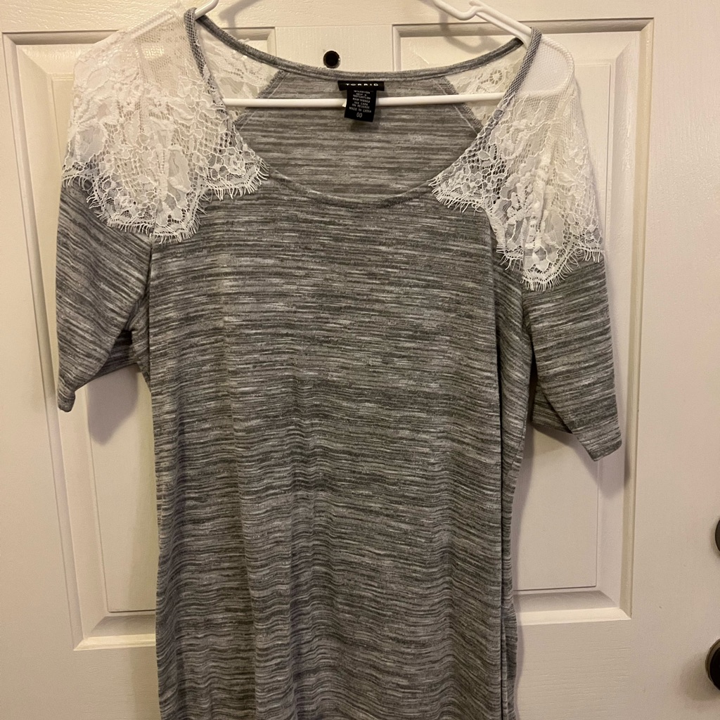 Torrid Grey Top  00